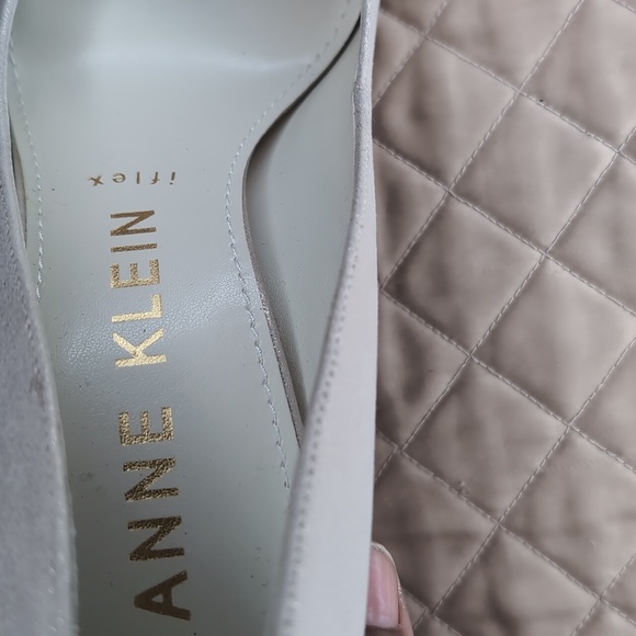 Sparkling Anne Klein - Picture 7 of 7